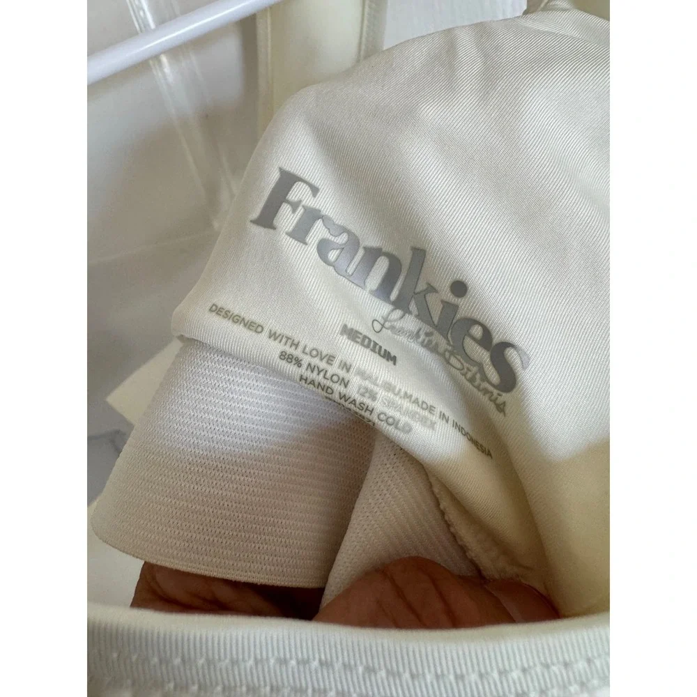 NWT‎ Frankie's Bikini's Drew white ribbed bikini top size medium